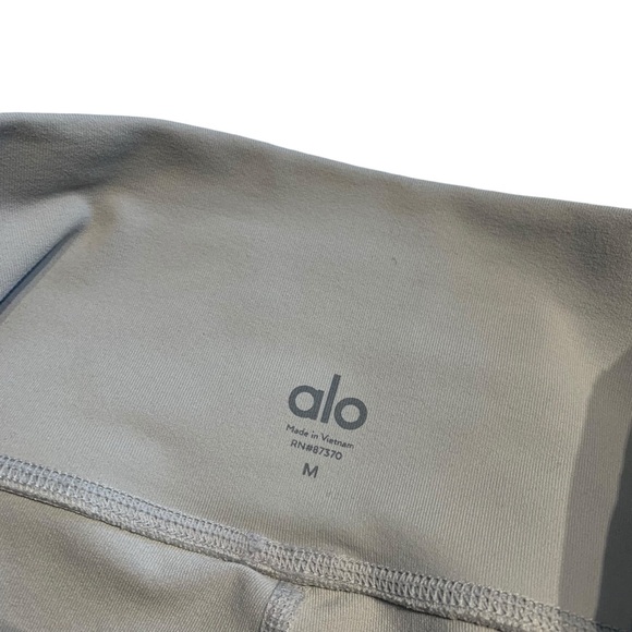 ALO | Women’s High Waisted Epic Mesh Legging - Sz Med - Light Grey - Picture 6 of 14